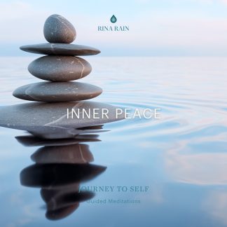 A stack of smooth stones balances on a rock above calm water, featuring "Kelionė į Vidinę Ramybę" and a soothing meditation mantra for self-guided relaxation.